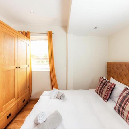Luxury Cottage With Stunning Views Near Fairy Pools - School House 3 Carbost  Kültér fotó
