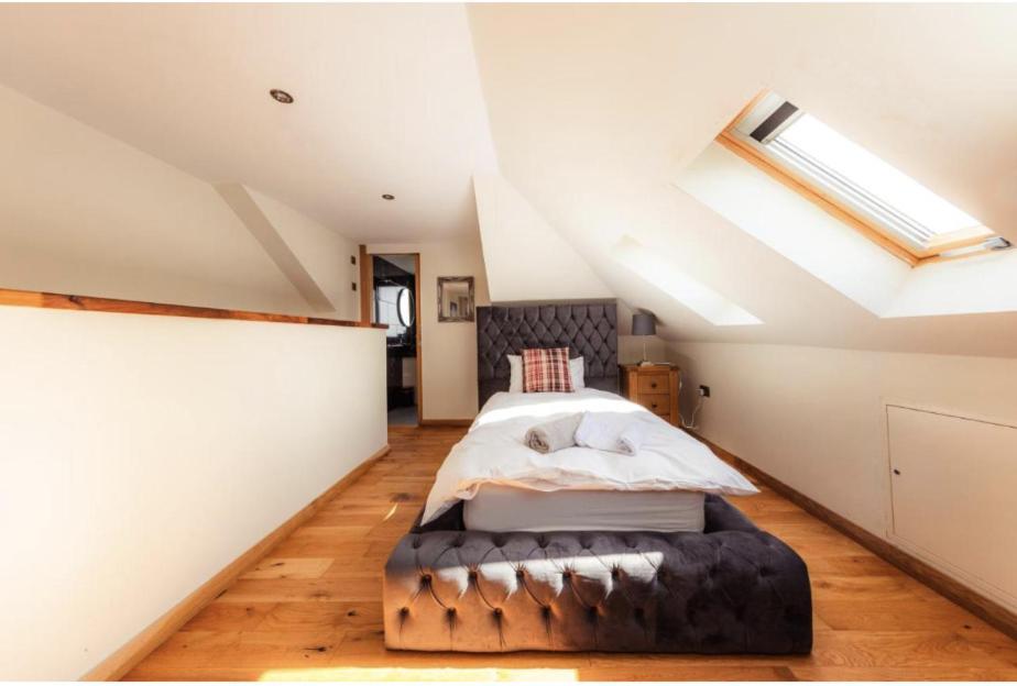 Luxury Cottage With Stunning Views Near Fairy Pools - School House 3 Carbost  Kültér fotó