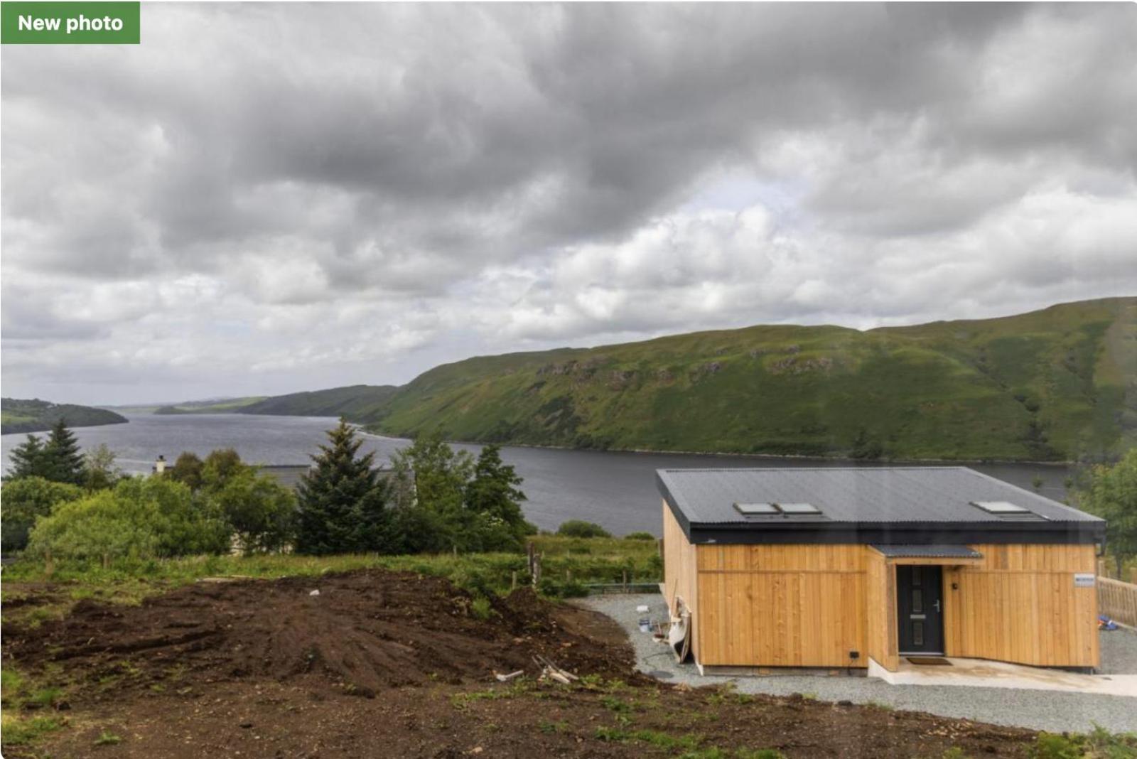 Luxury Cottage With Stunning Views Near Fairy Pools - School House 3 Carbost  Kültér fotó
