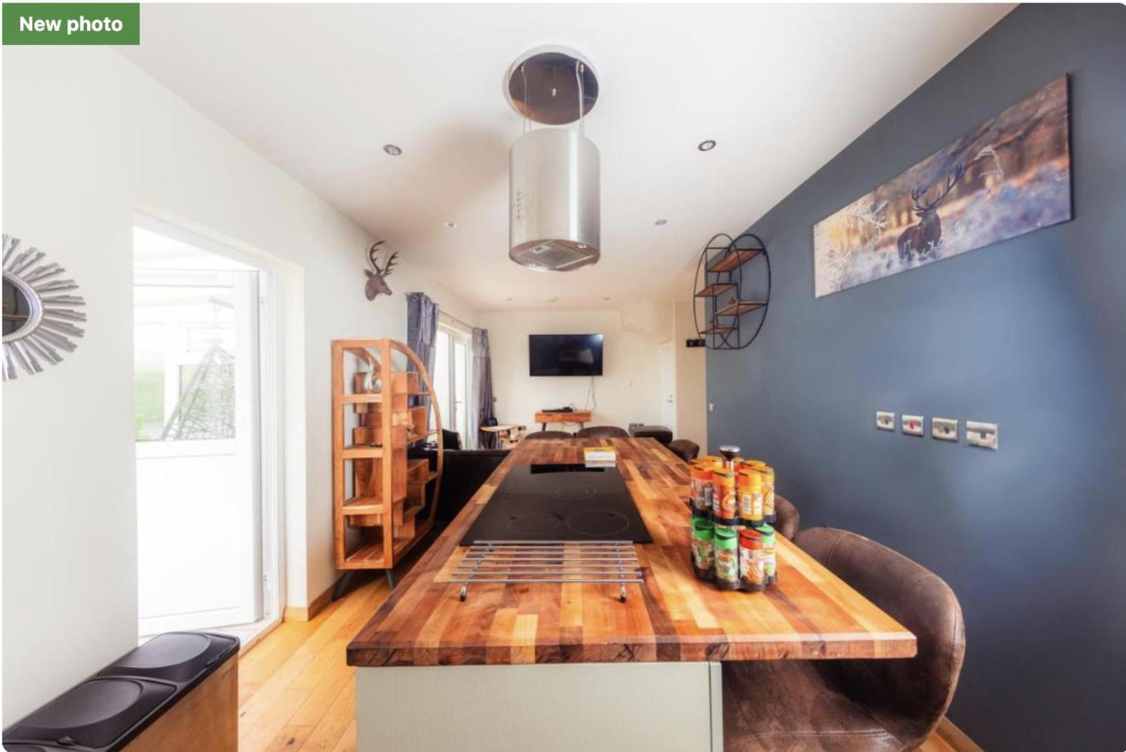 Luxury Cottage With Stunning Views Near Fairy Pools - School House 3 Carbost  Kültér fotó