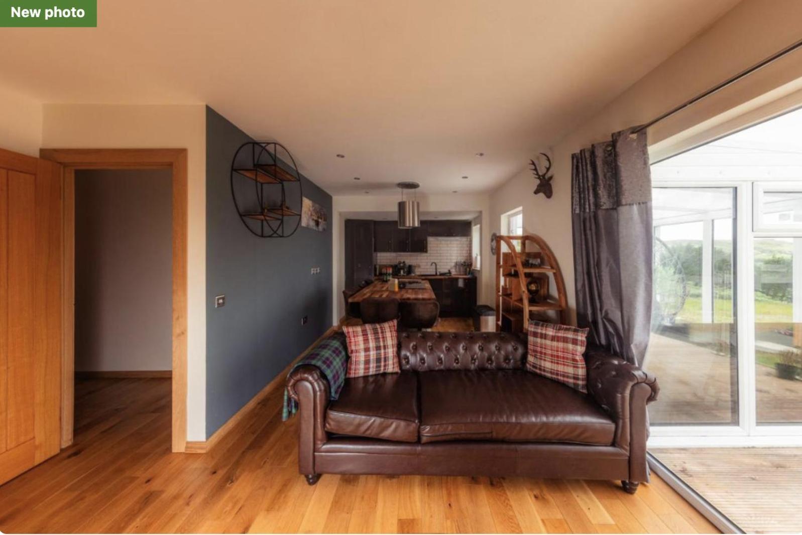 Luxury Cottage With Stunning Views Near Fairy Pools - School House 3 Carbost  Kültér fotó